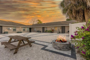3 Bedroom Apartment with Full Kitchen Nr Airport & Beaches with Firepit & Full Laundry
